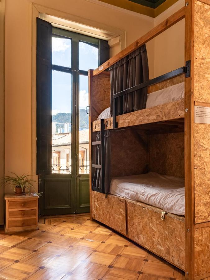 Hostal R10 Bogota Bagian luar foto