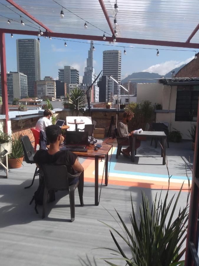 Hostal R10 Bogota Bagian luar foto