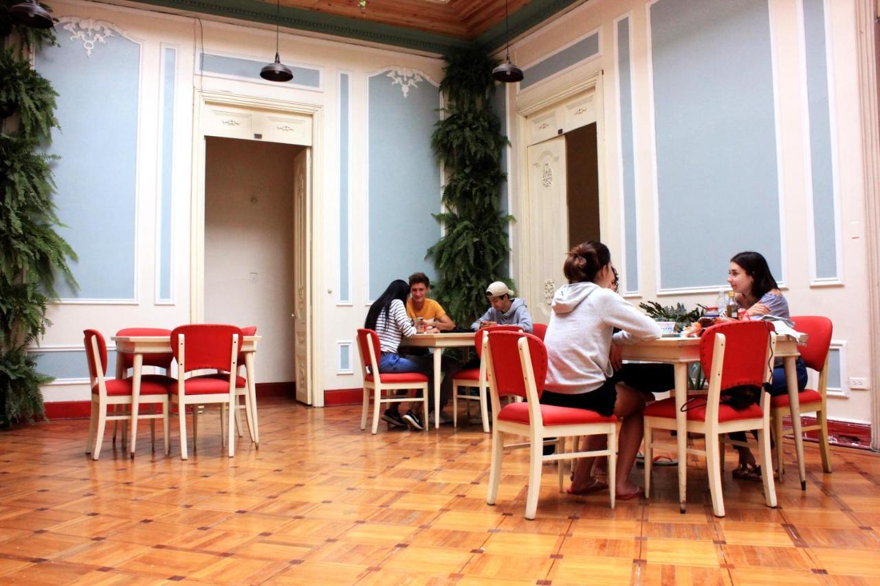 Hostal R10 Bogota Bagian luar foto