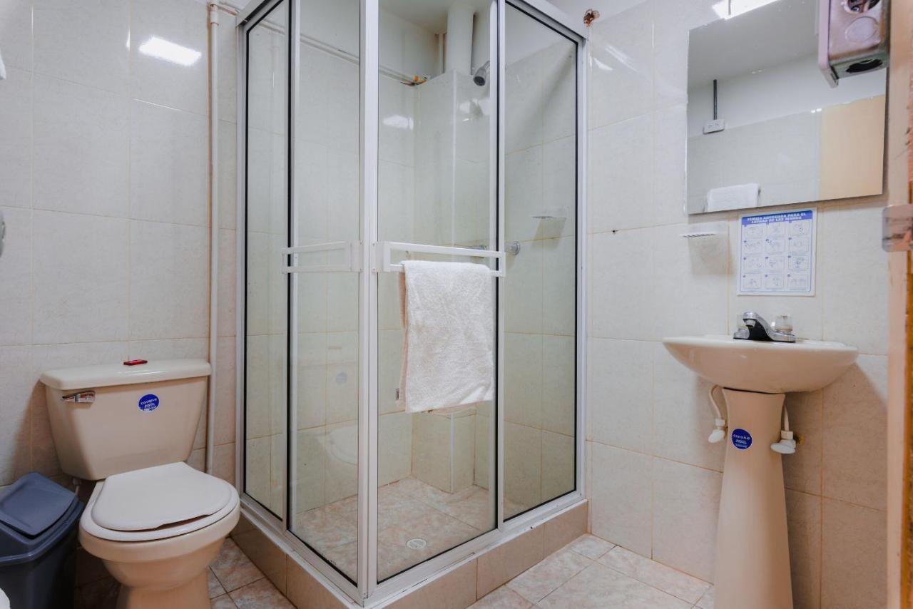 Hostal R10 Bogota Bagian luar foto